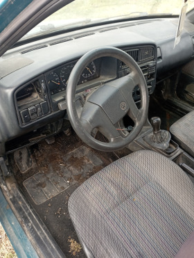 VW Passat 1,8 90 кс, снимка 4 - Автомобили и джипове - 45186040