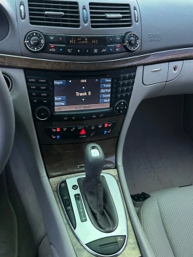 Mercedes-Benz E 320 ДИСТРОНИК ВСИЧКИ ЕКСТРИ - 12500 лв. / 6391.15 € - 32947578 11