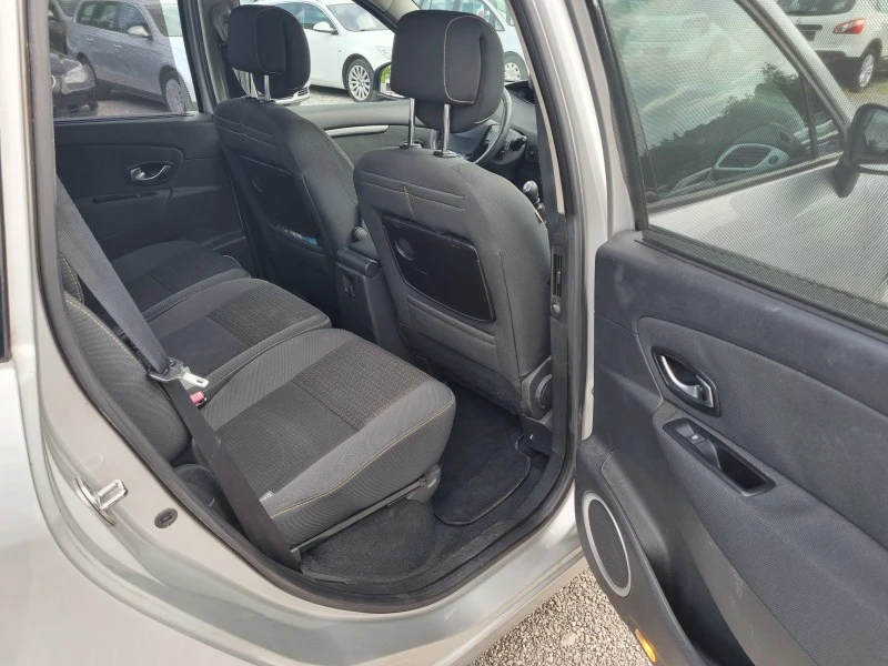 Renault Scenic -XMODE, снимка 8 - Автомобили и джипове - 41001276