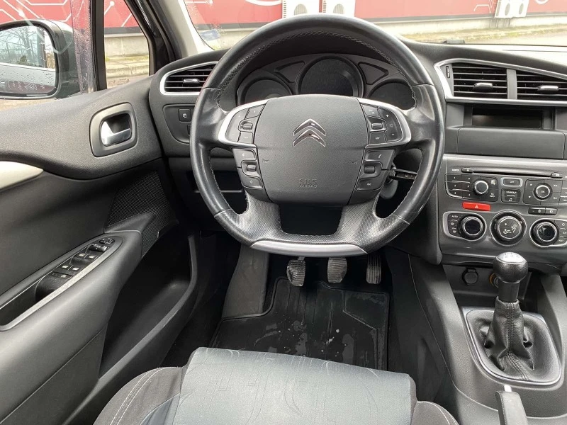 Citroen C4 1.6 Бензин, снимка 9 - Автомобили и джипове - 47221078