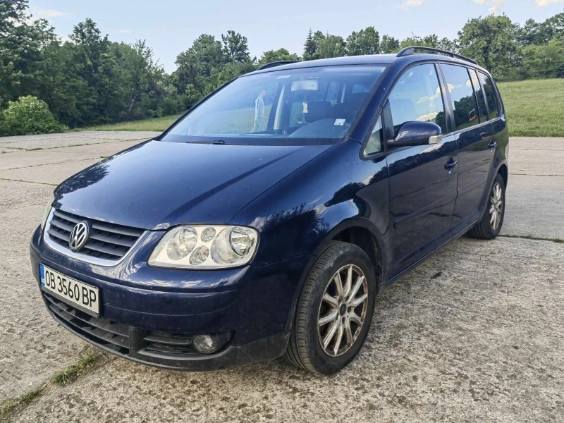 VW Touran 1.9 tdi, снимка 10 - Автомобили и джипове - 47431617