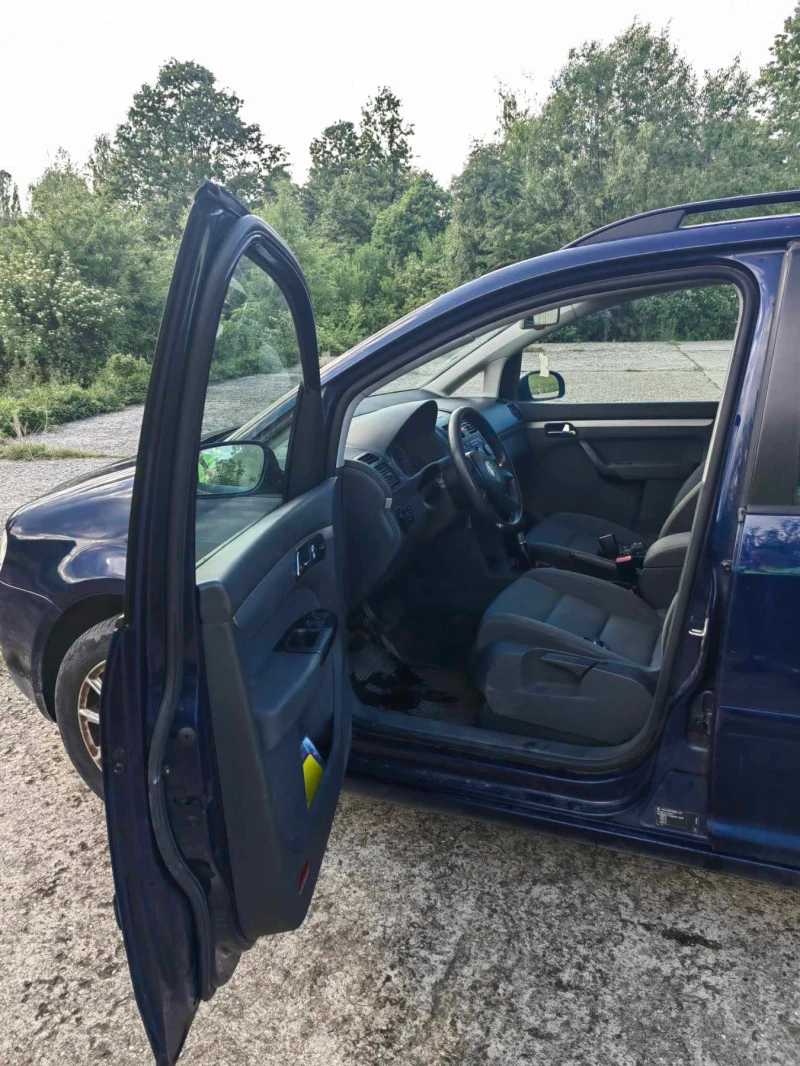 VW Touran 1.9 tdi, снимка 5 - Автомобили и джипове - 47431617