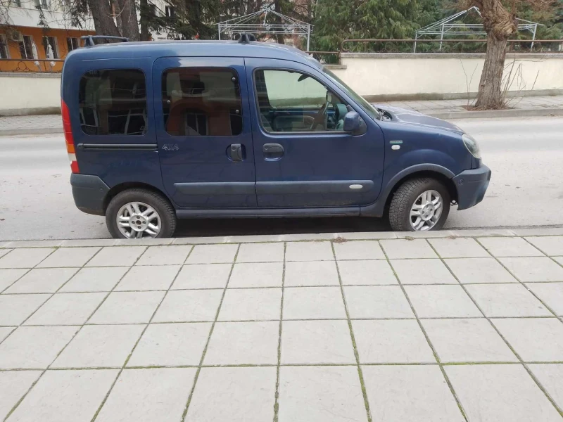 Renault Kangoo, снимка 11 - Автомобили и джипове - 48015324