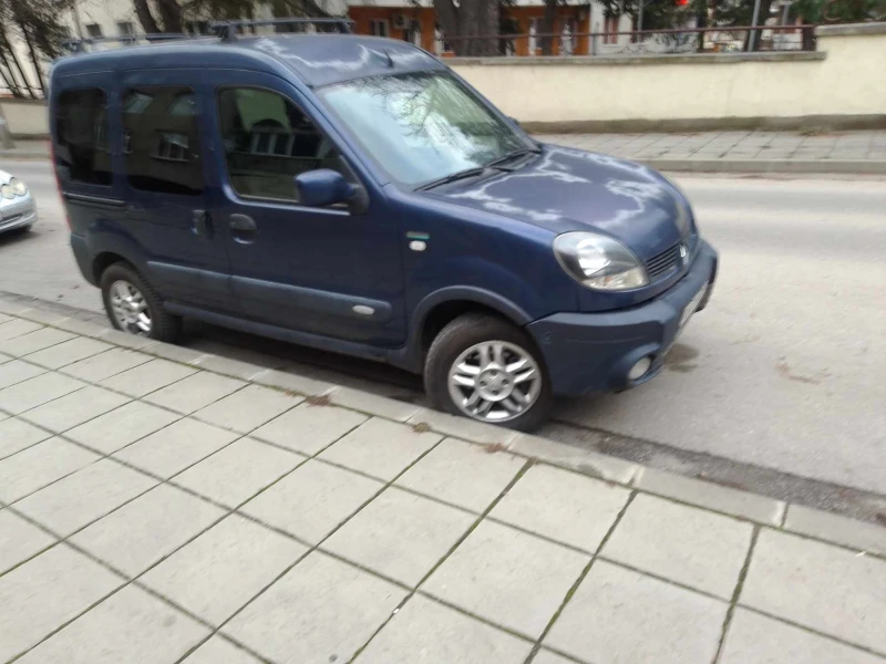 Renault Kangoo, снимка 10 - Автомобили и джипове - 48015324