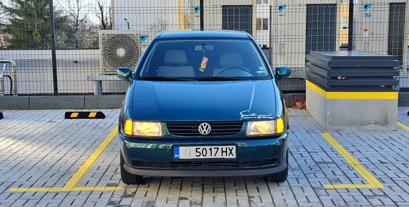 VW Polo 1.4I, снимка 7 - Автомобили и джипове - 49553613