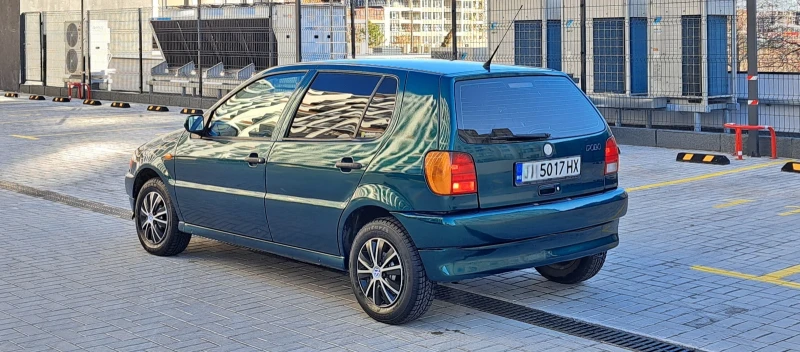 VW Polo 1.4I, снимка 3 - Автомобили и джипове - 49553613