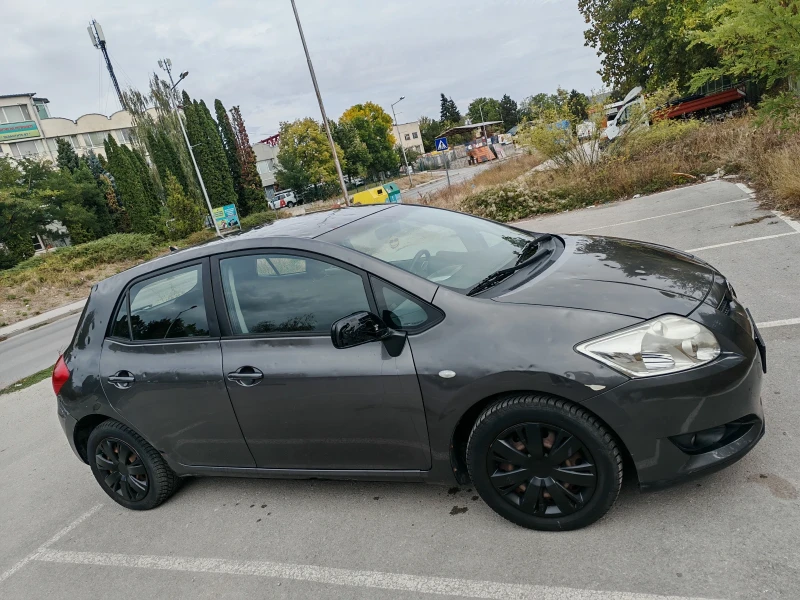 Toyota Auris, снимка 2 - Автомобили и джипове - 51868286