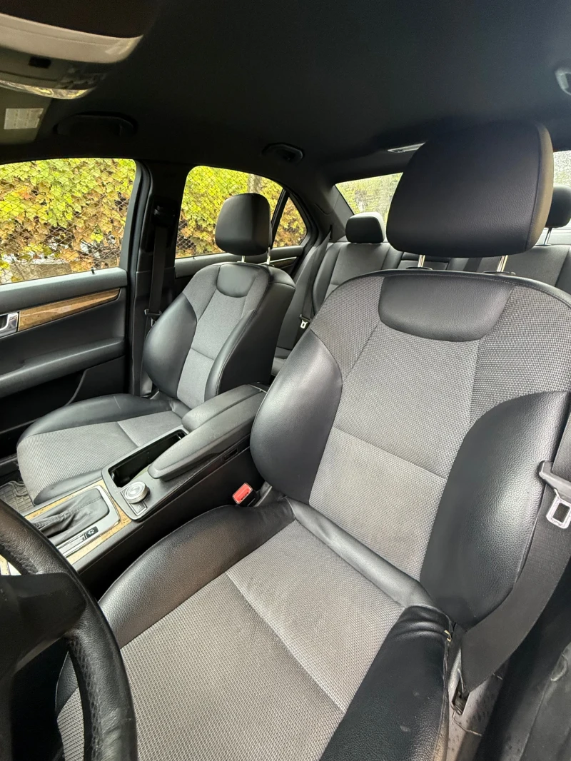 Mercedes-Benz C 220 AMG, снимка 13 - Автомобили и джипове - 52298916