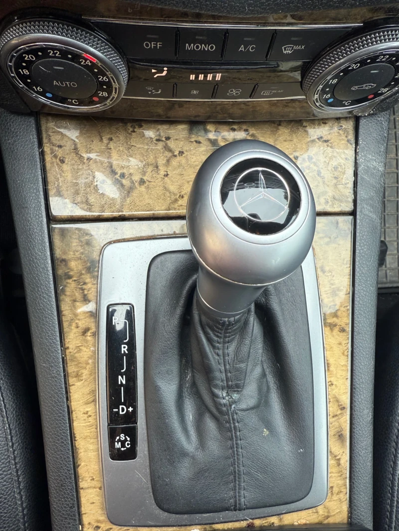 Mercedes-Benz C 220 AMG, снимка 17 - Автомобили и джипове - 52298916