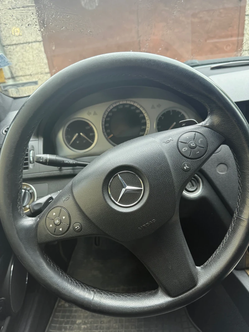 Mercedes-Benz C 220 AMG, снимка 10 - Автомобили и джипове - 52298916