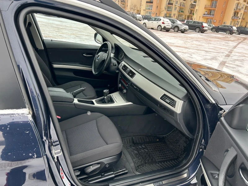 BMW 320 2.0i-143кс Евро5, снимка 13 - Автомобили и джипове - 53039562