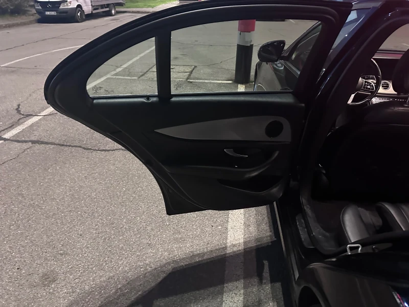 Mercedes-Benz E 200 2.0, снимка 6 - Автомобили и джипове - 53360725