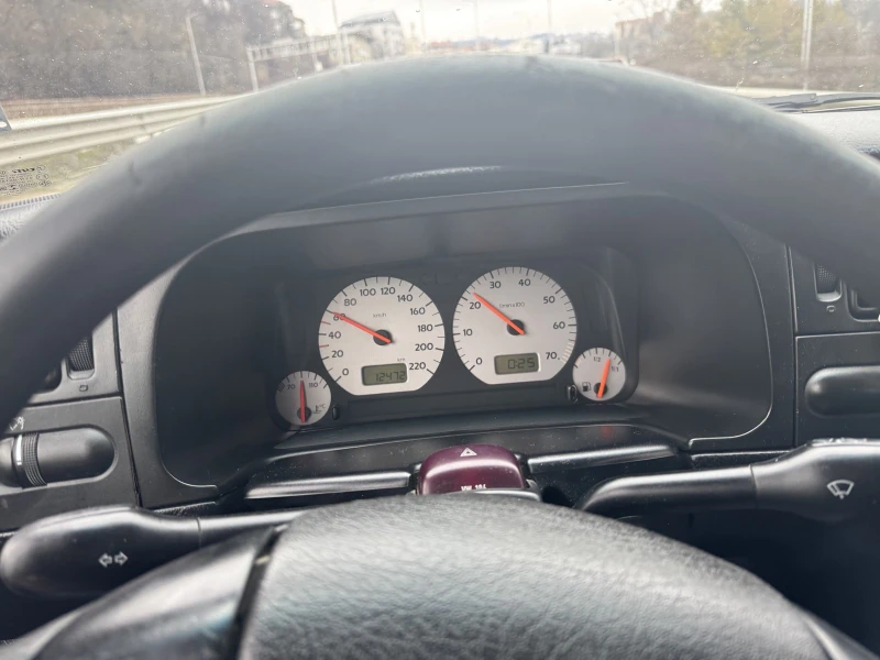 VW Golf, снимка 11 - Автомобили и джипове - 53303258