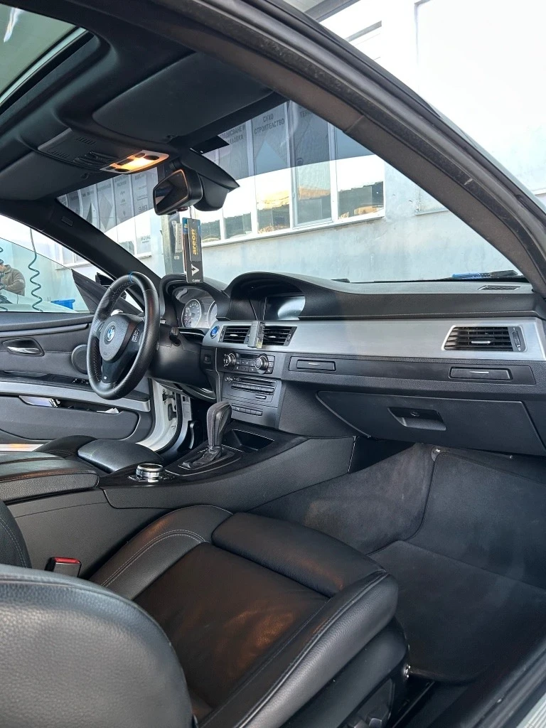 BMW 330, снимка 10 - Автомобили и джипове - 54068249