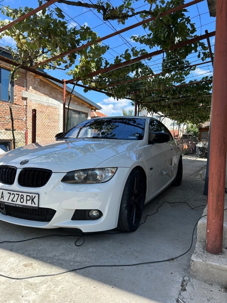 BMW 330, снимка 4 - Автомобили и джипове - 54068249