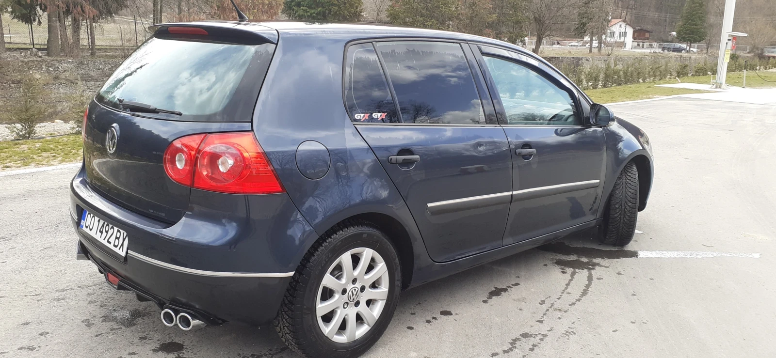 VW Golf 1.6 БАРТЕР С ДОПЛАЩАНЕ - изображение 8