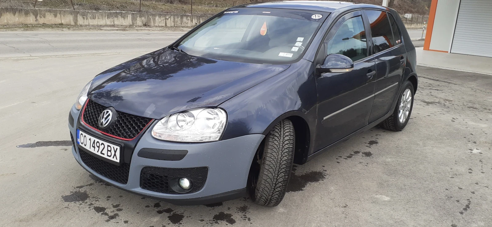 VW Golf 1.6 БАРТЕР С ДОПЛАЩАНЕ - изображение 6