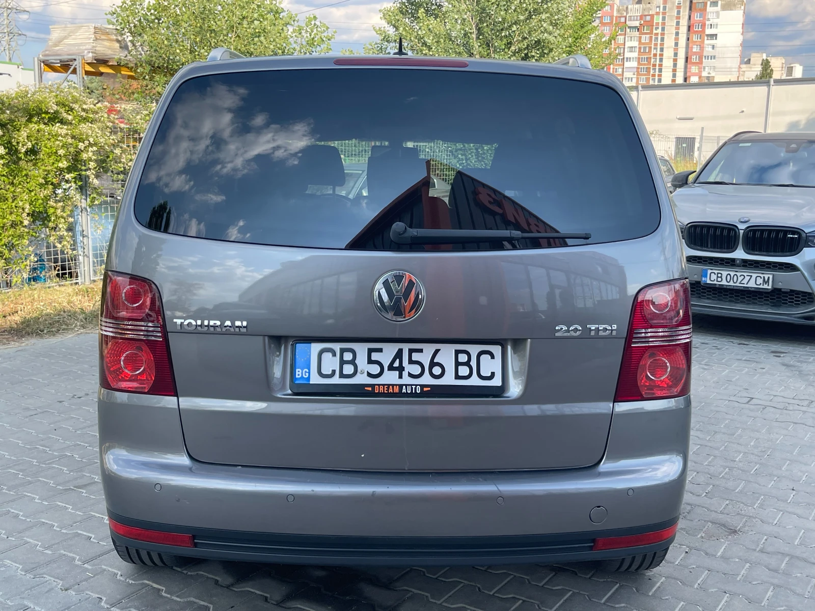 VW Touran 2.0 TDI Automatic 140 к.с - изображение 5