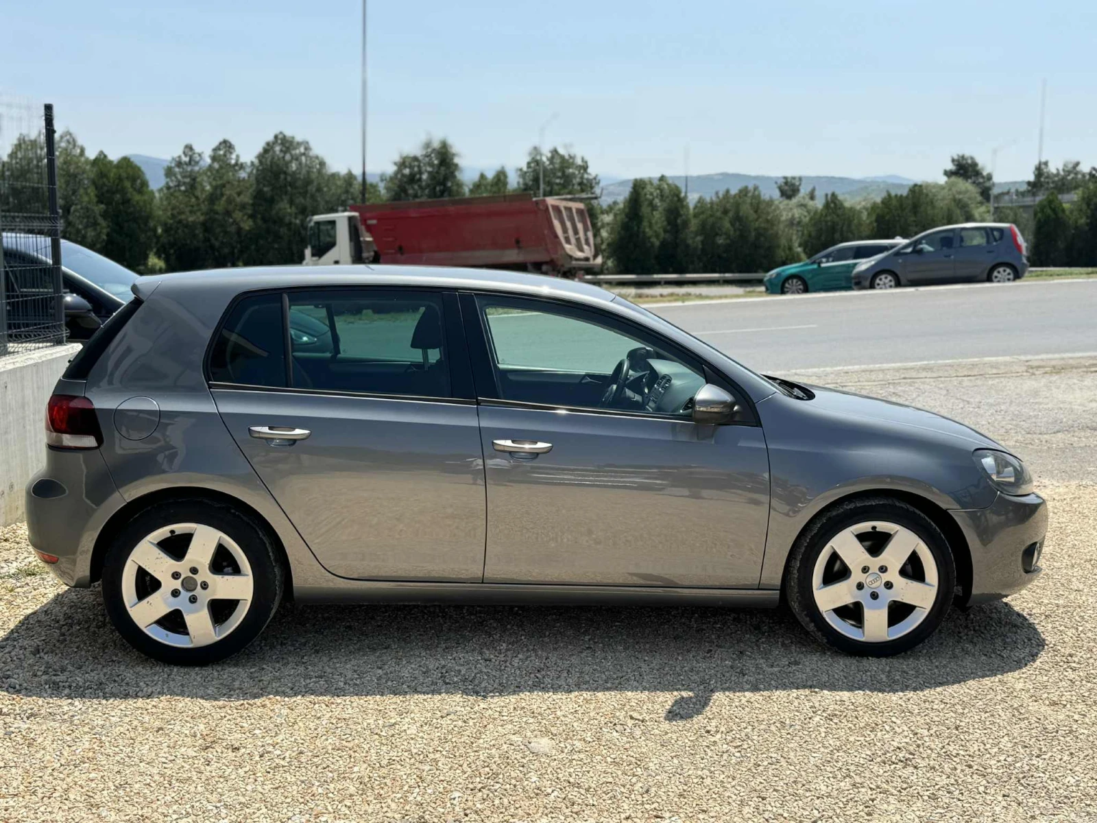 VW Golf 2.0TDI* 140* DSG - изображение 4