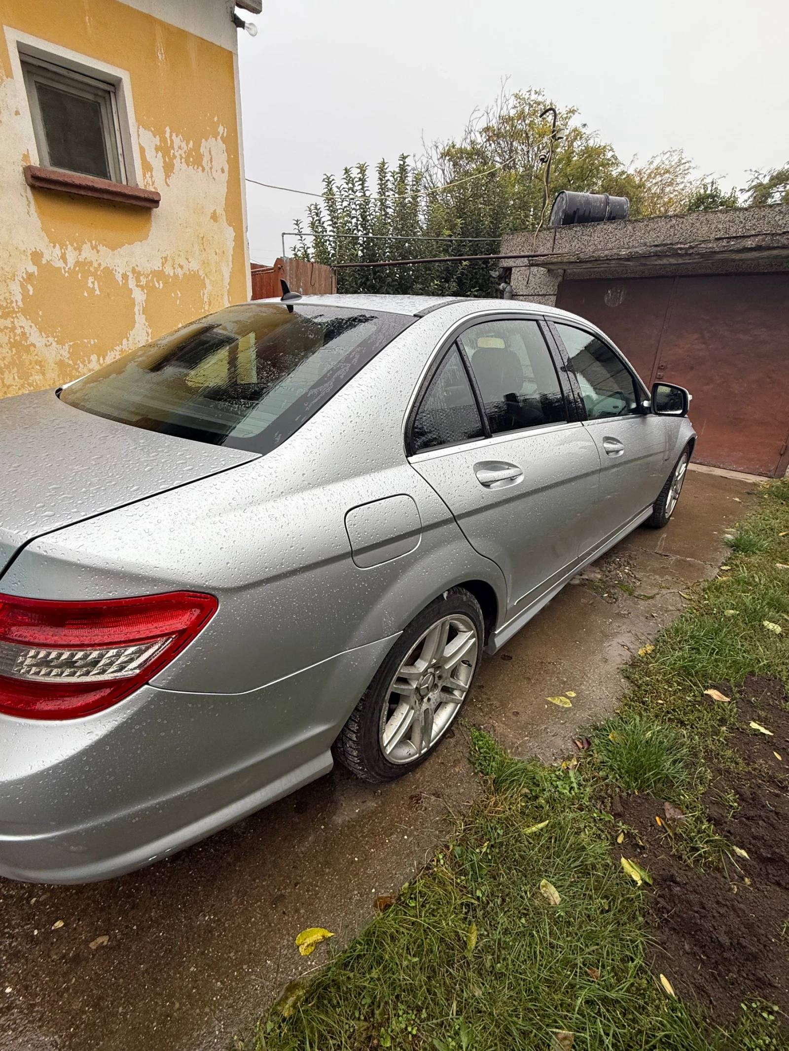Mercedes-Benz C 220 AMG - изображение 4