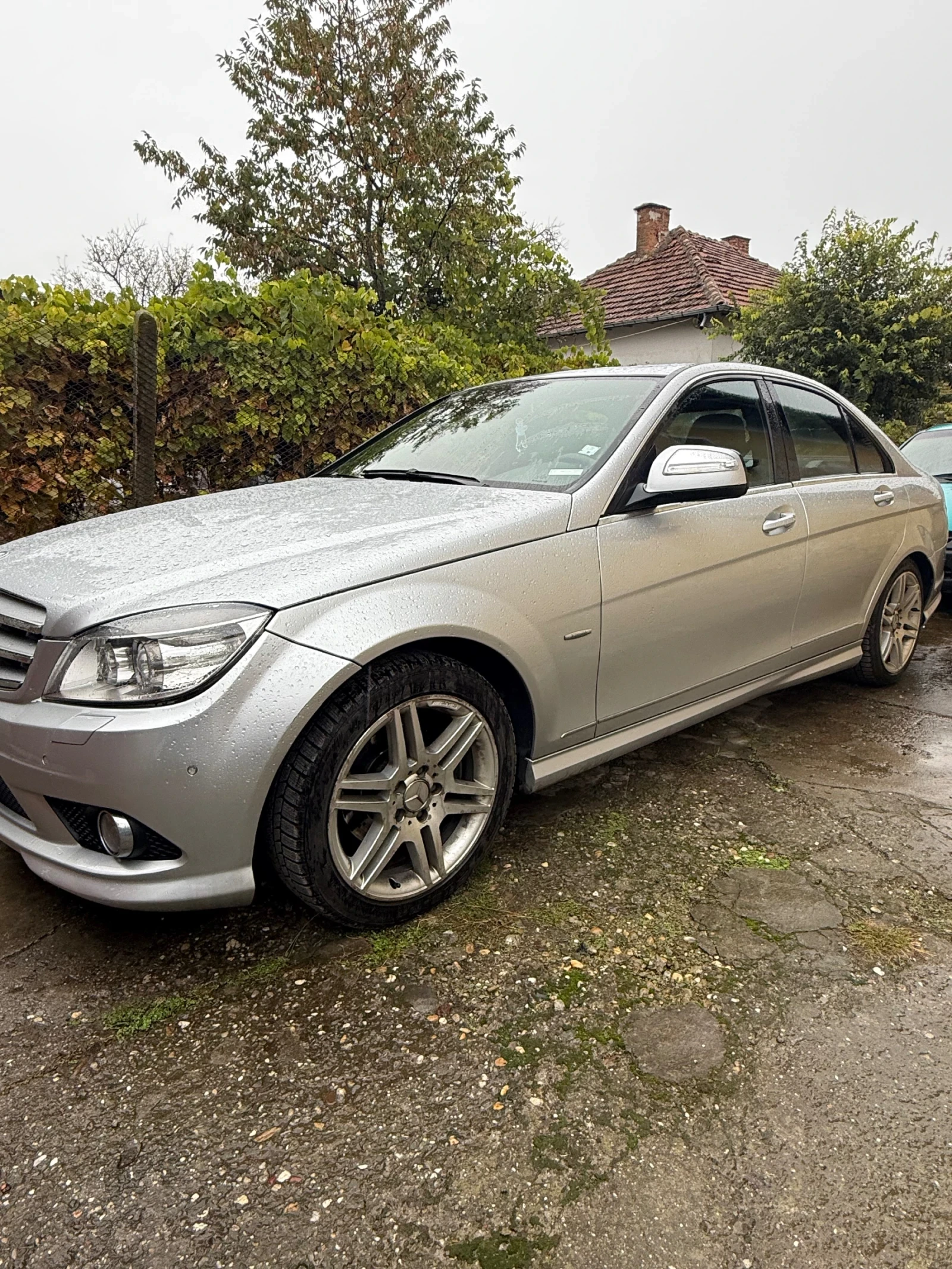 Mercedes-Benz C 220 AMG - изображение 7