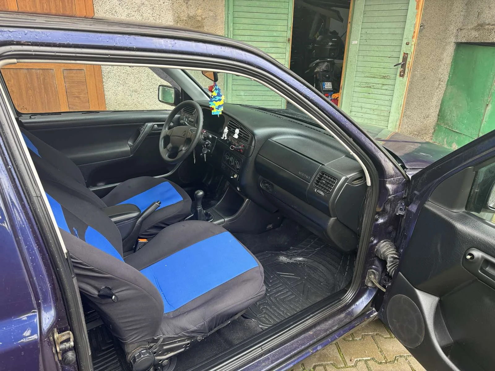 VW Golf  - изображение 10