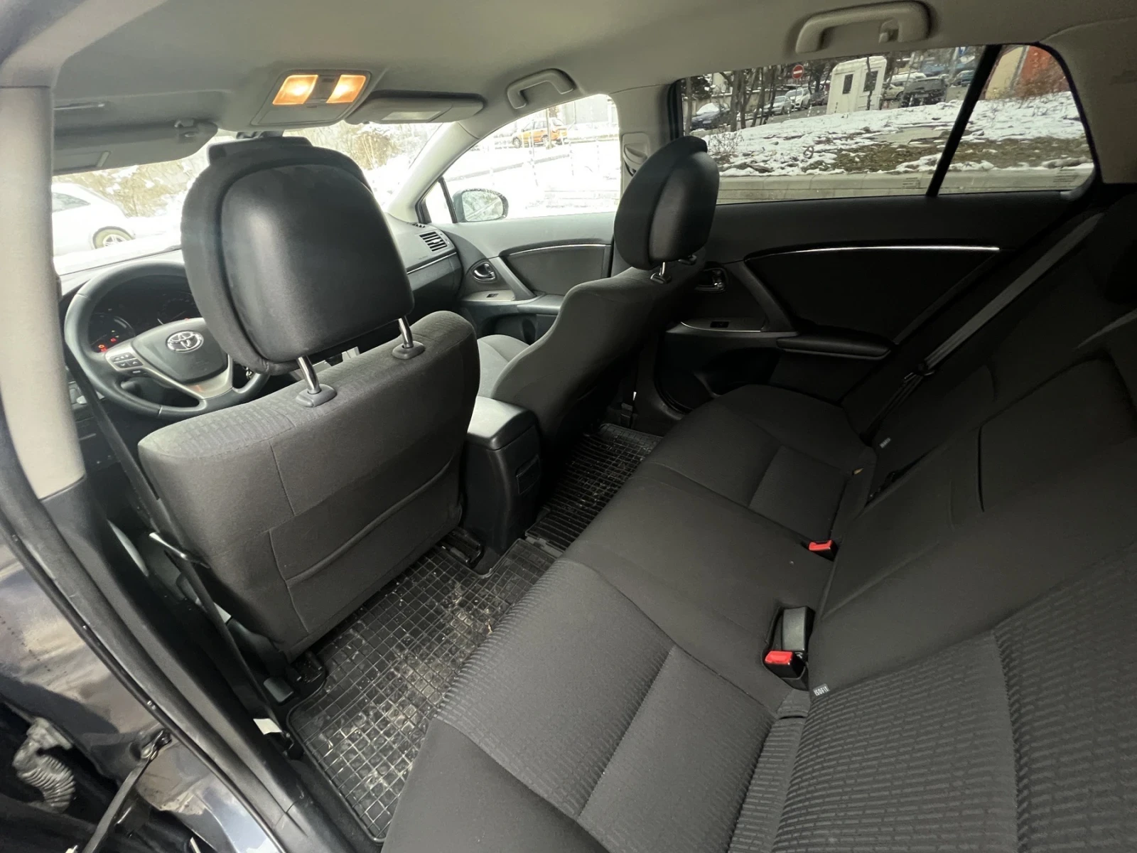 Toyota Avensis  - изображение 9