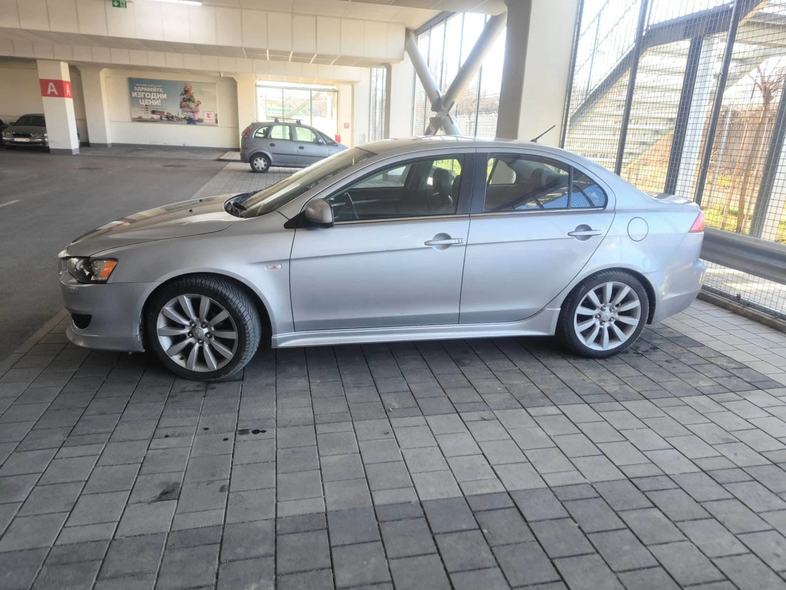 Mitsubishi Lancer  - изображение 2