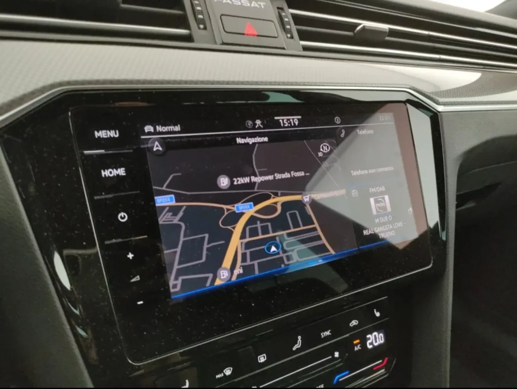 VW Passat N1 DIGITAL DSG 4x4, снимка 13 - Автомобили и джипове - 53822825