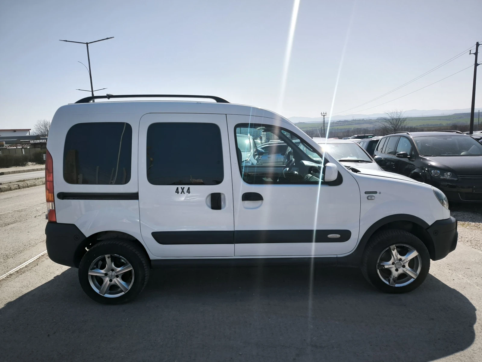 Renault Kangoo 1.9TD 4x4, снимка 4 - Автомобили и джипове - 53863763