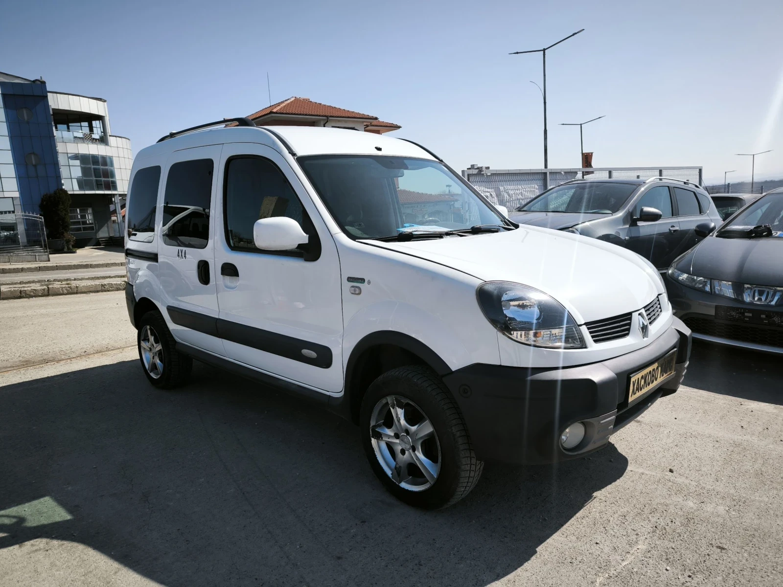 Renault Kangoo 1.9TD 4x4, снимка 3 - Автомобили и джипове - 53863763