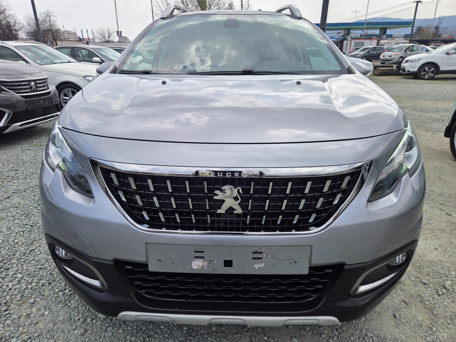 Peugeot 2008 1.5 HDi-Фул екстри , снимка 6 - Автомобили и джипове - 53984186