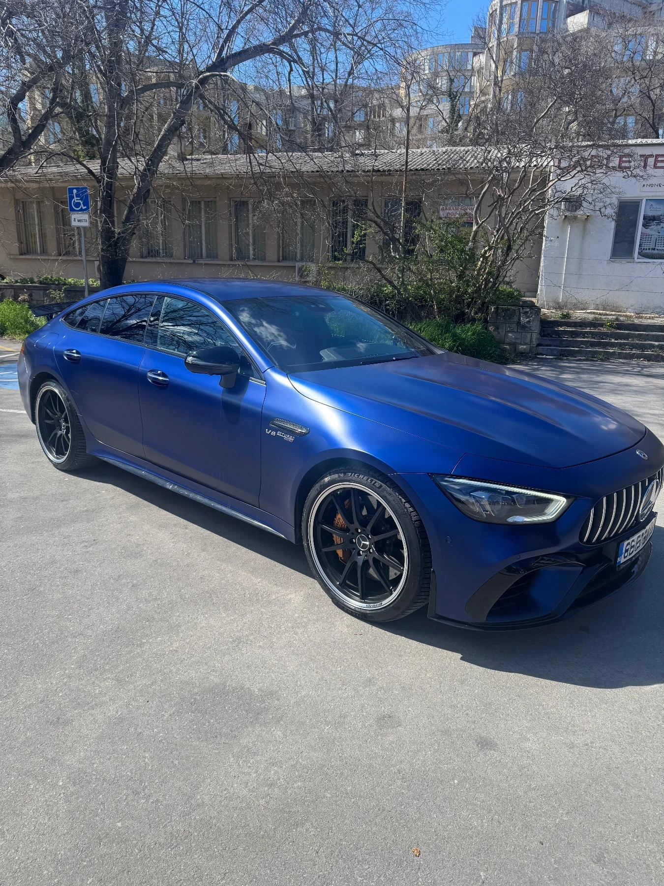 Mercedes-Benz AMG GT AMG 63S 4Matic+ * Carbon ceramic * Designo, снимка 2 - Автомобили и джипове - 54149804