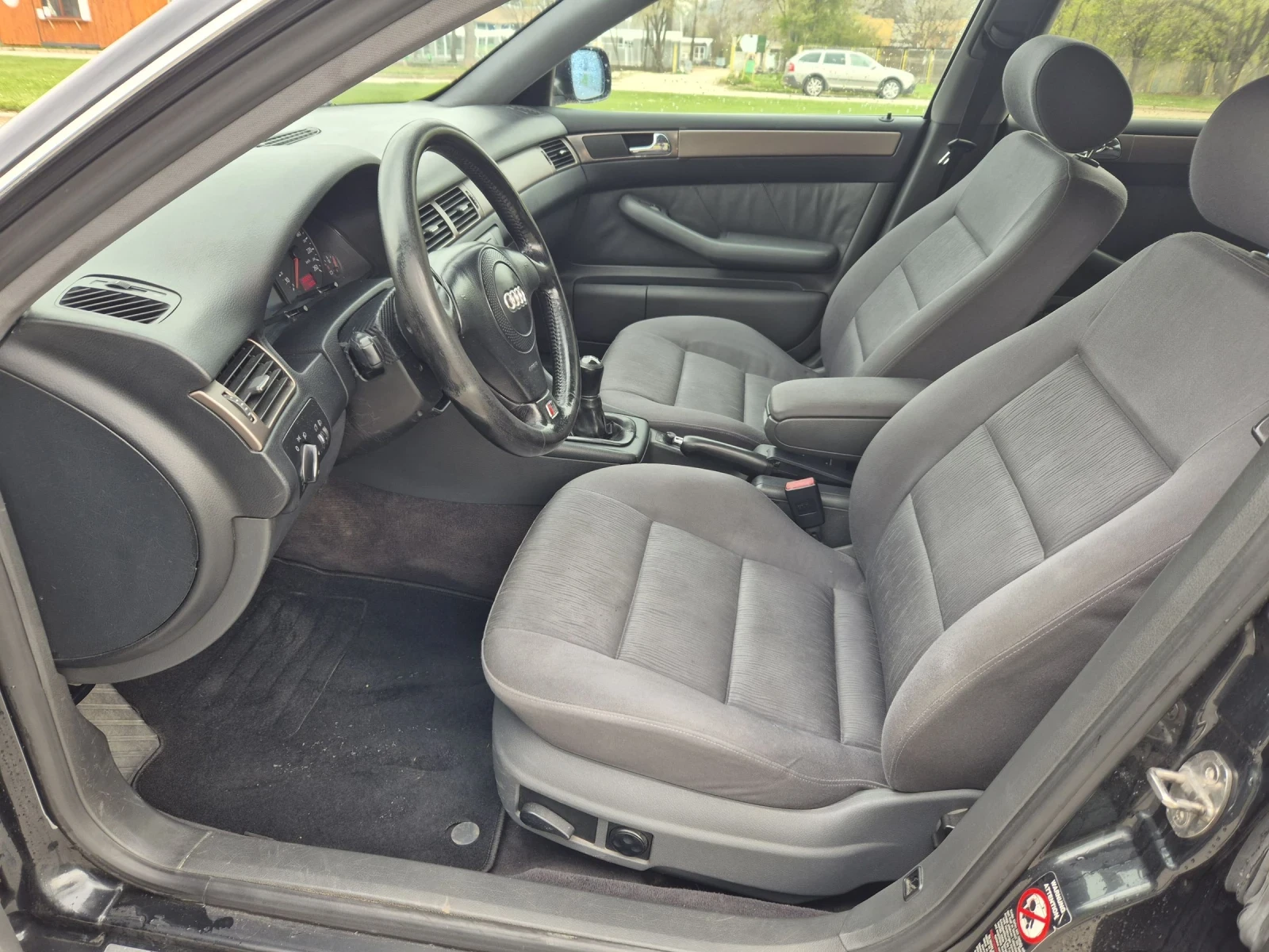 Audi A6 2.5TDI, снимка 6 - Автомобили и джипове - 54191336