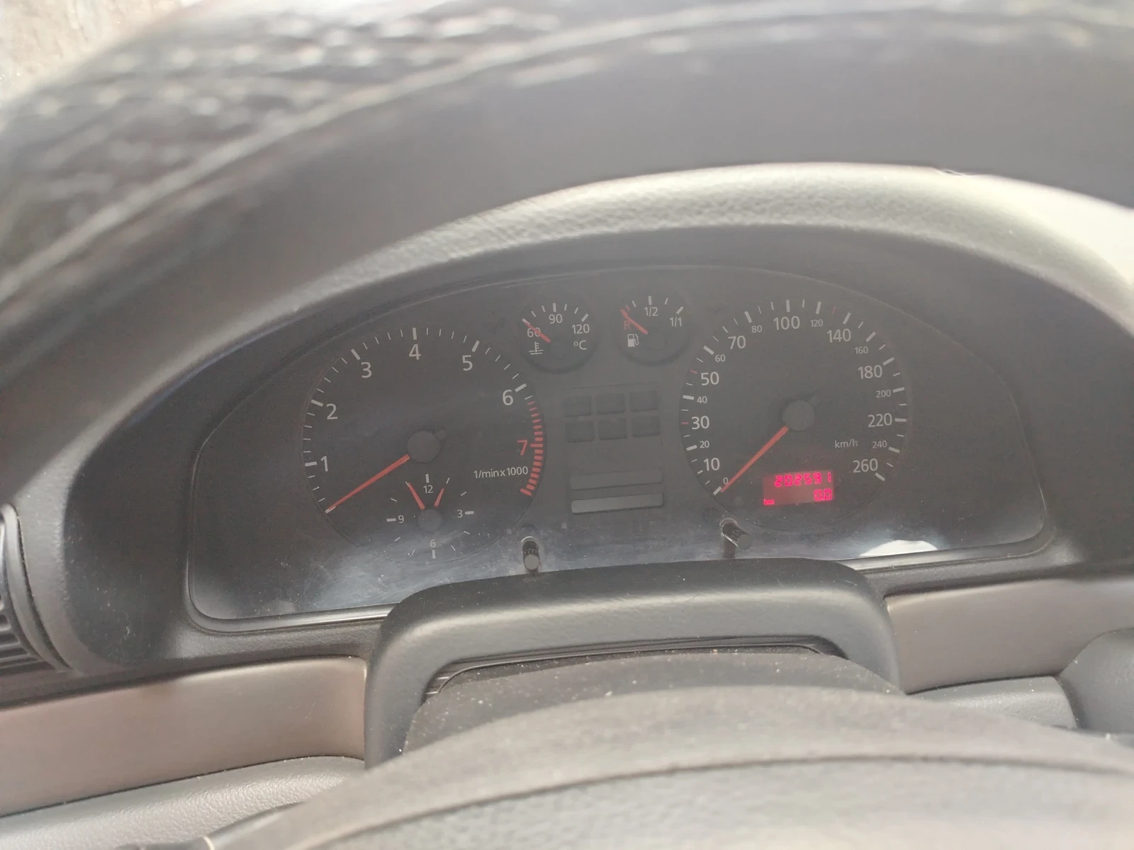 Audi A4, снимка 9 - Автомобили и джипове - 54491359