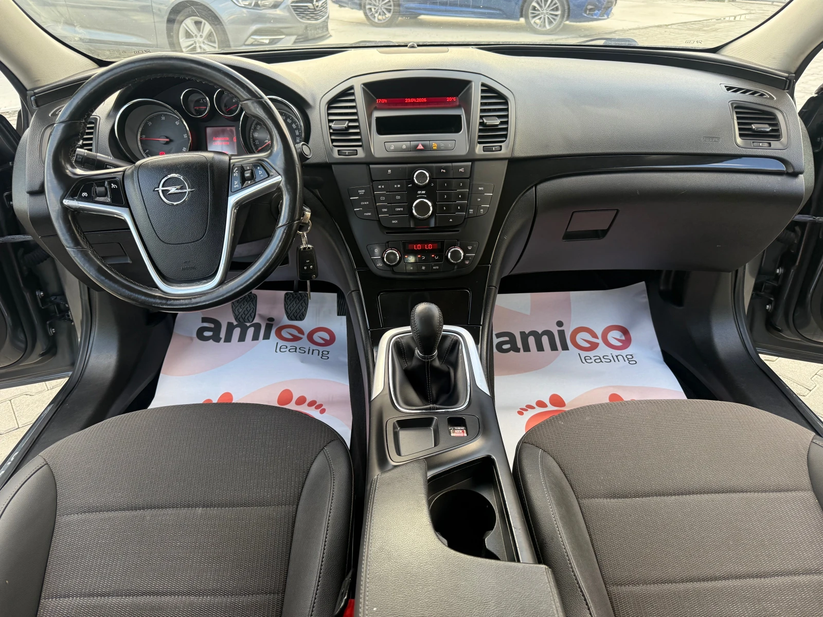 Opel Insignia 2.0 TDCI TOP !!!, снимка 15 - Автомобили и джипове - 54549575