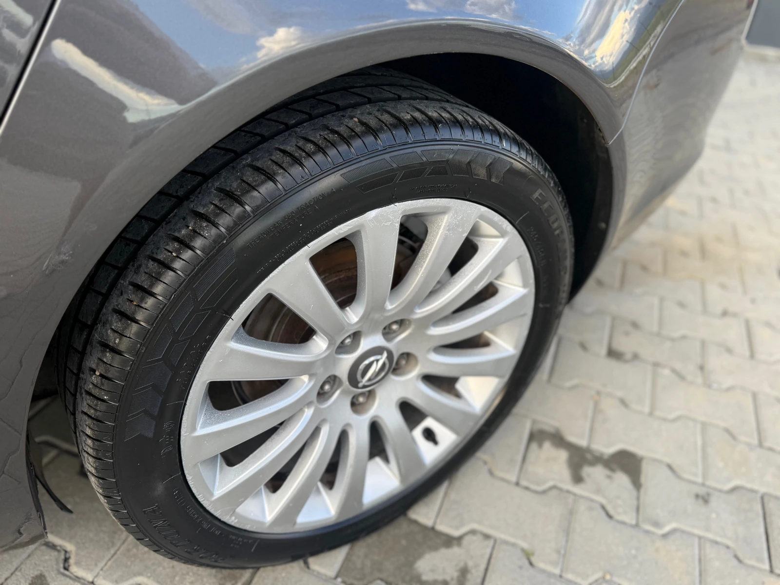 Opel Insignia 2.0 TDCI TOP !!!, снимка 10 - Автомобили и джипове - 54549575