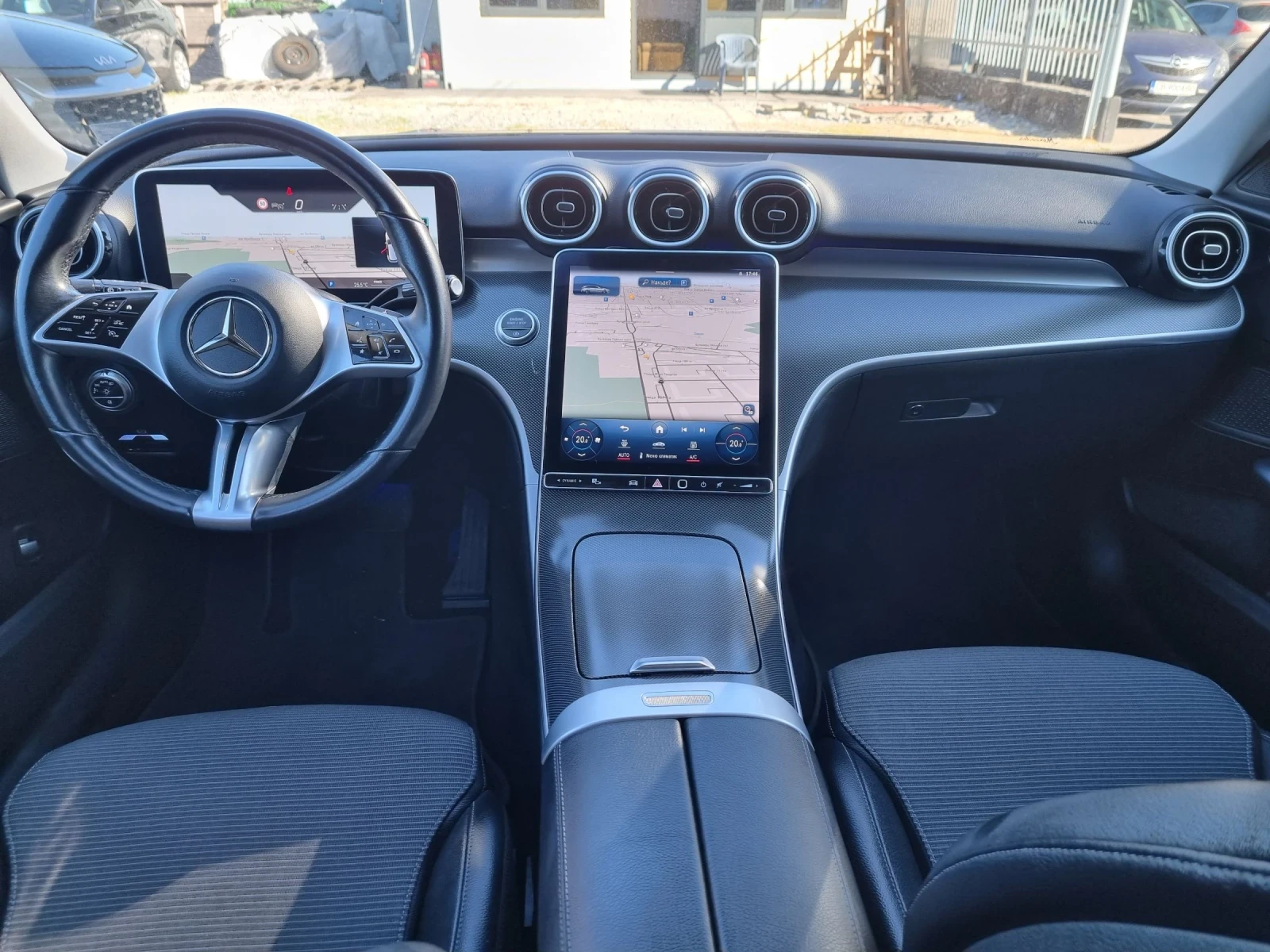 Mercedes-Benz C 220 MHEV* 9G* , снимка 9 - Автомобили и джипове - 54561644