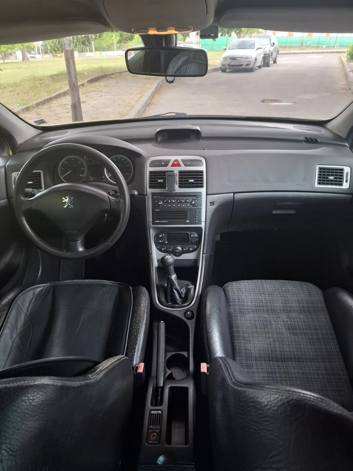 Peugeot 307 HDI, снимка 9 - Автомобили и джипове - 54739234