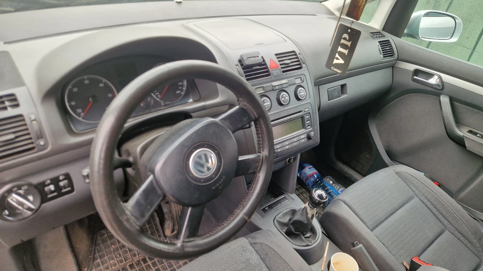 VW Touran 1.9tdi, снимка 8 - Автомобили и джипове - 54768924
