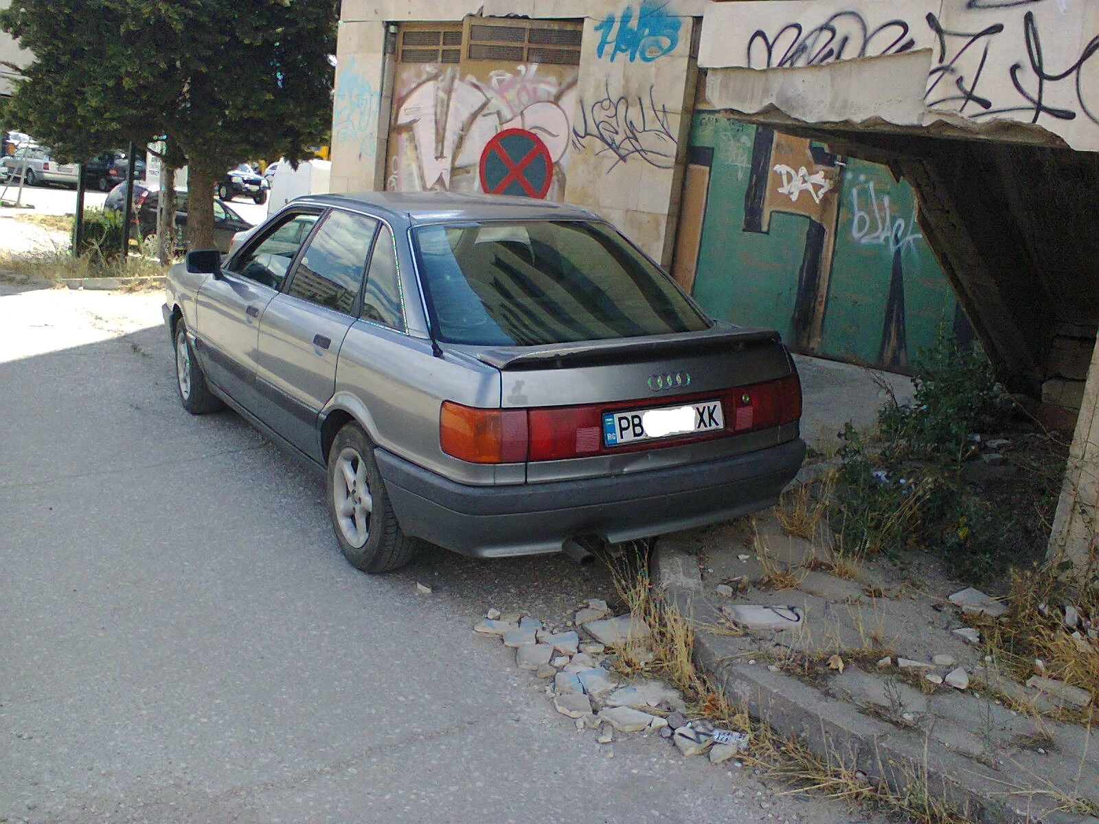 Audi 80 Газ/Бензин , снимка 14 - Автомобили и джипове - 55309993