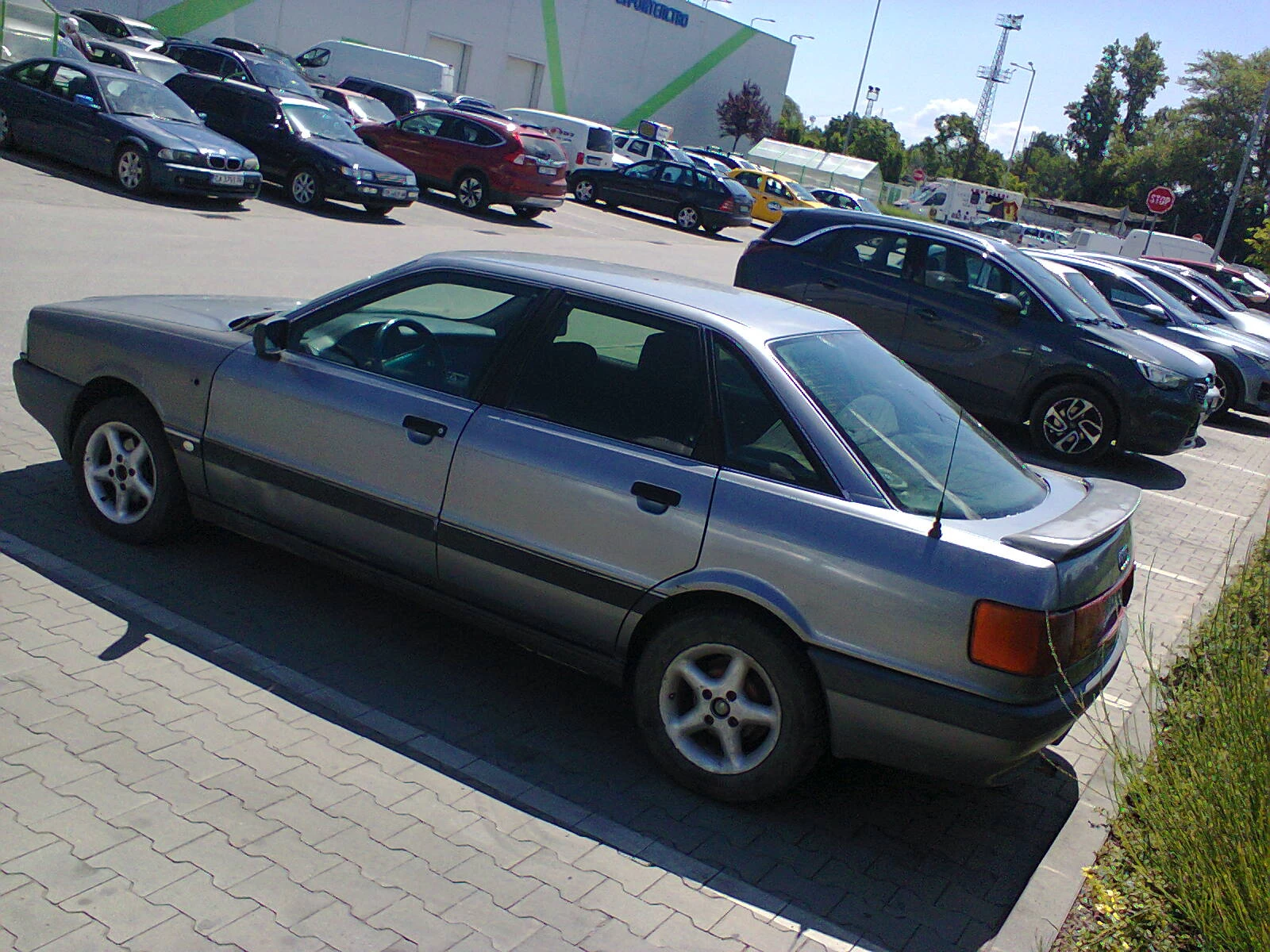 Audi 80 Газ/Бензин , снимка 5 - Автомобили и джипове - 55309993