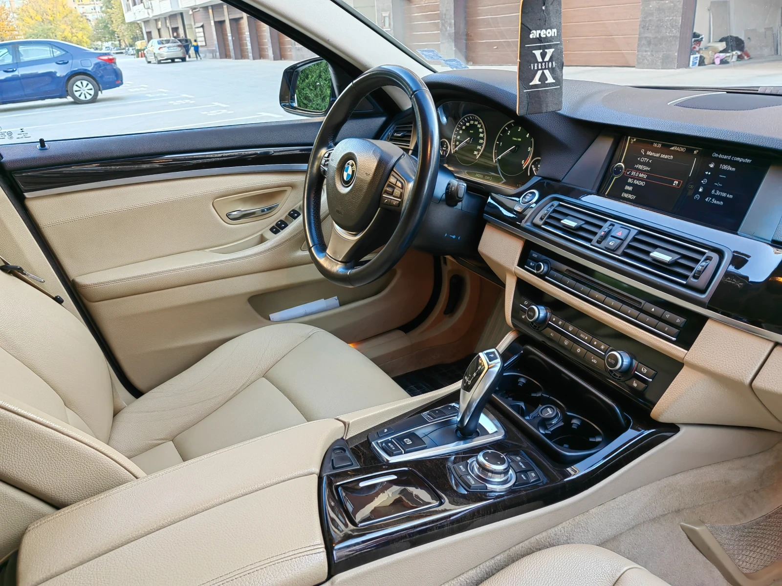 BMW 520 F11 /Панорама/Динамик драйв, снимка 12 - Автомобили и джипове - 55315855