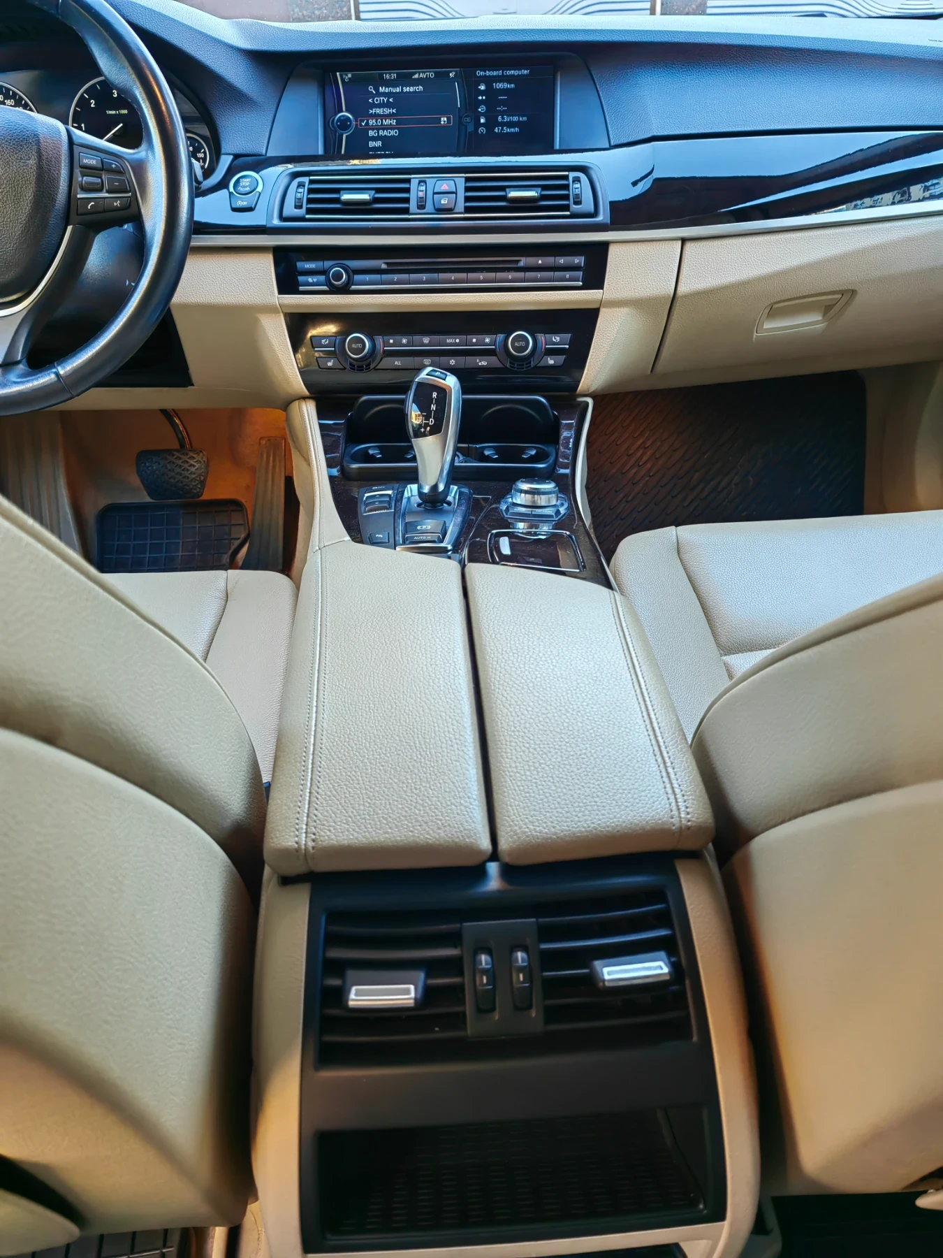 BMW 520 F11 /Панорама/Динамик драйв, снимка 17 - Автомобили и джипове - 55315855