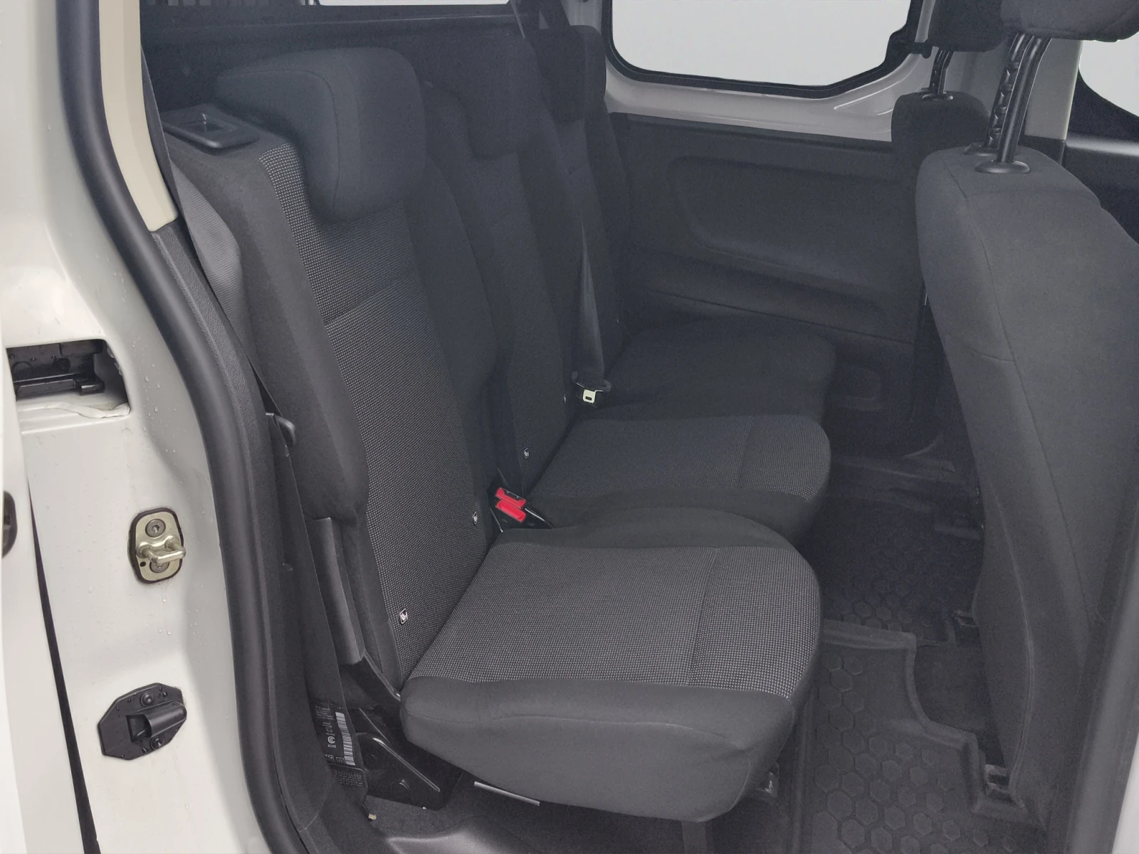 Citroen Berlingo MPV M Live Pack 1.5 BlueHDI 102 BVM6 E6//2412R01, снимка 12 - Автомобили и джипове - 55458491