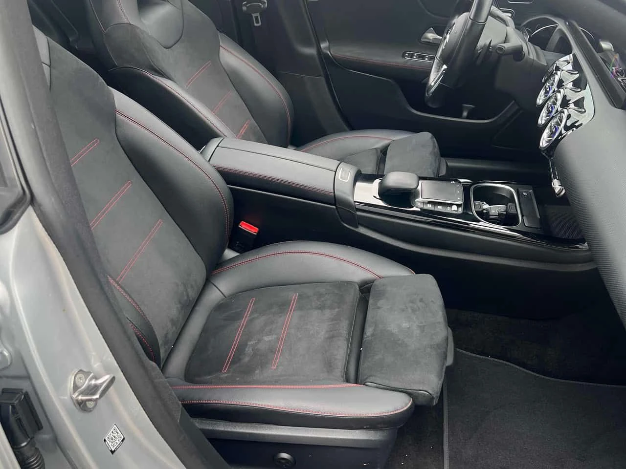 Mercedes-Benz CLA 250 AMG ПАКЕТ / АВТОКРЕДИТ , снимка 15 - Автомобили и джипове - 55470788