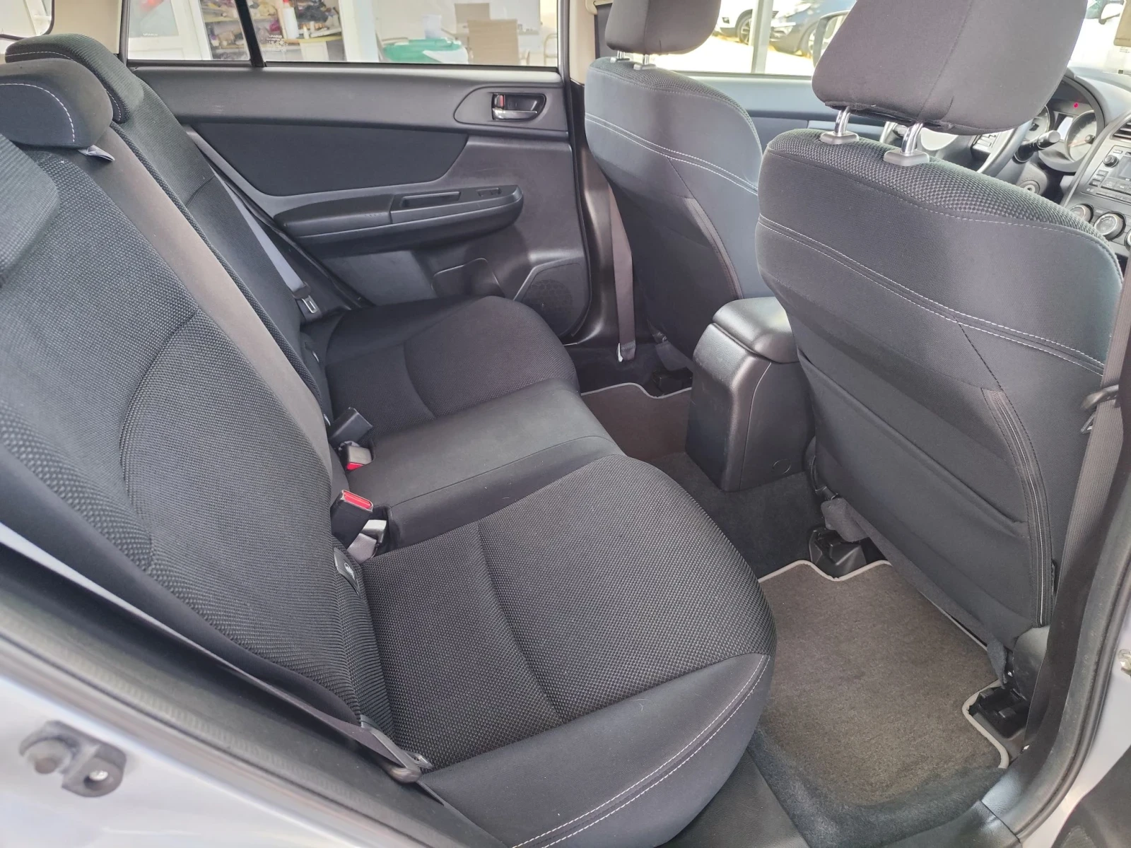 Subaru XV 2.0 Швейцария , снимка 17 - Автомобили и джипове - 55590215