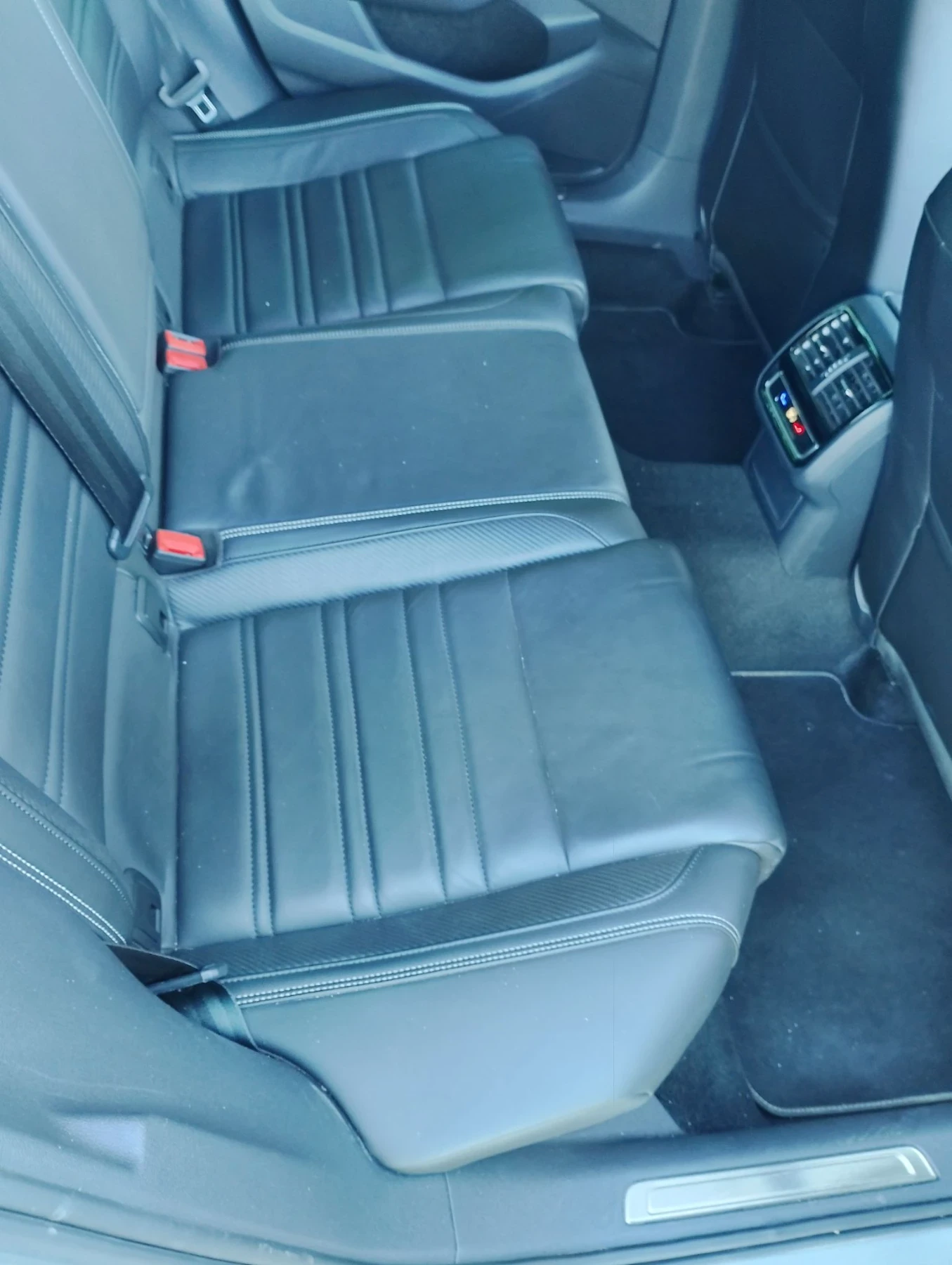 VW Passat, снимка 5 - Автомобили и джипове - 55771681
