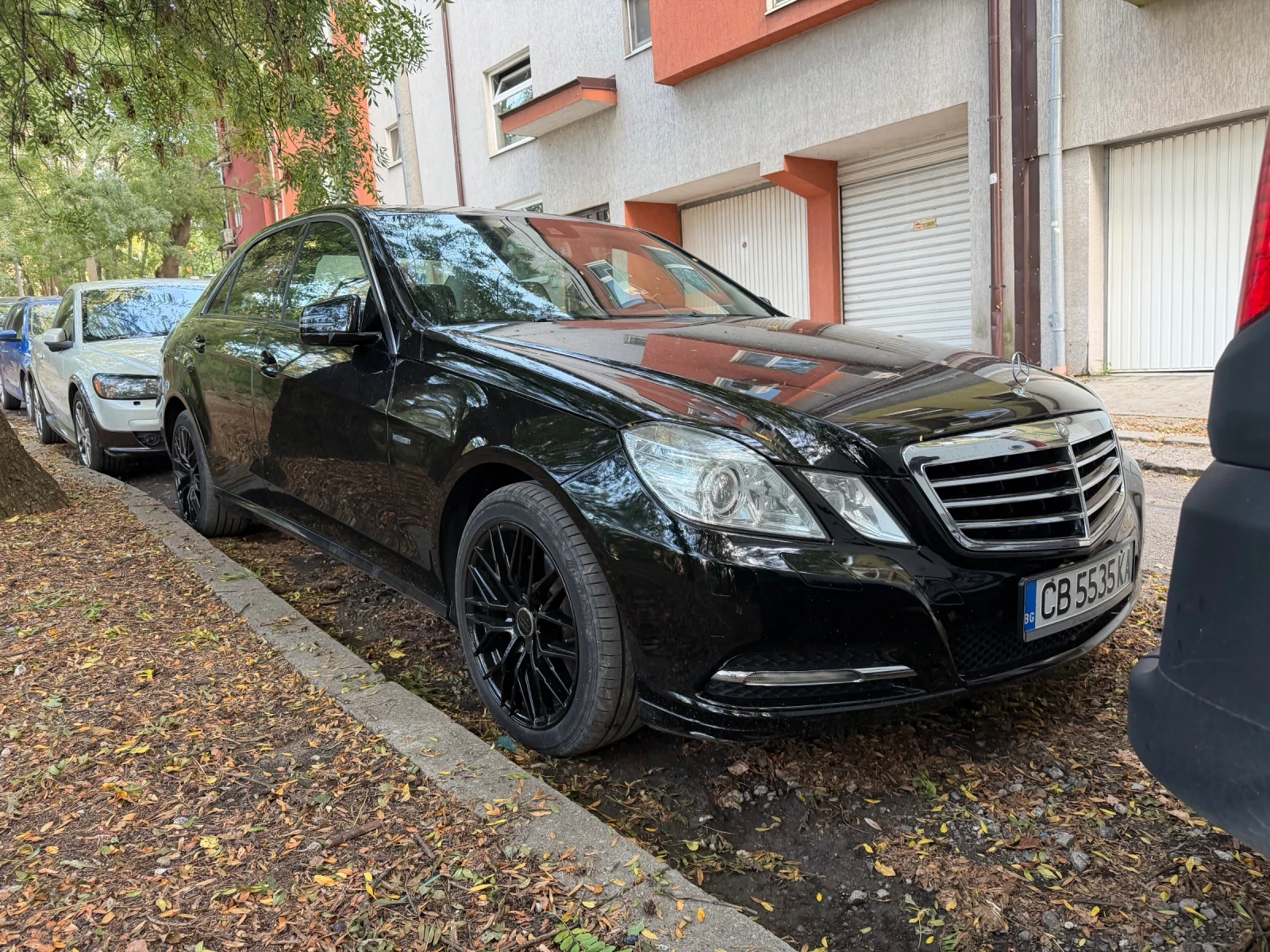 Mercedes-Benz E 200, снимка 10 - Автомобили и джипове - 55879900