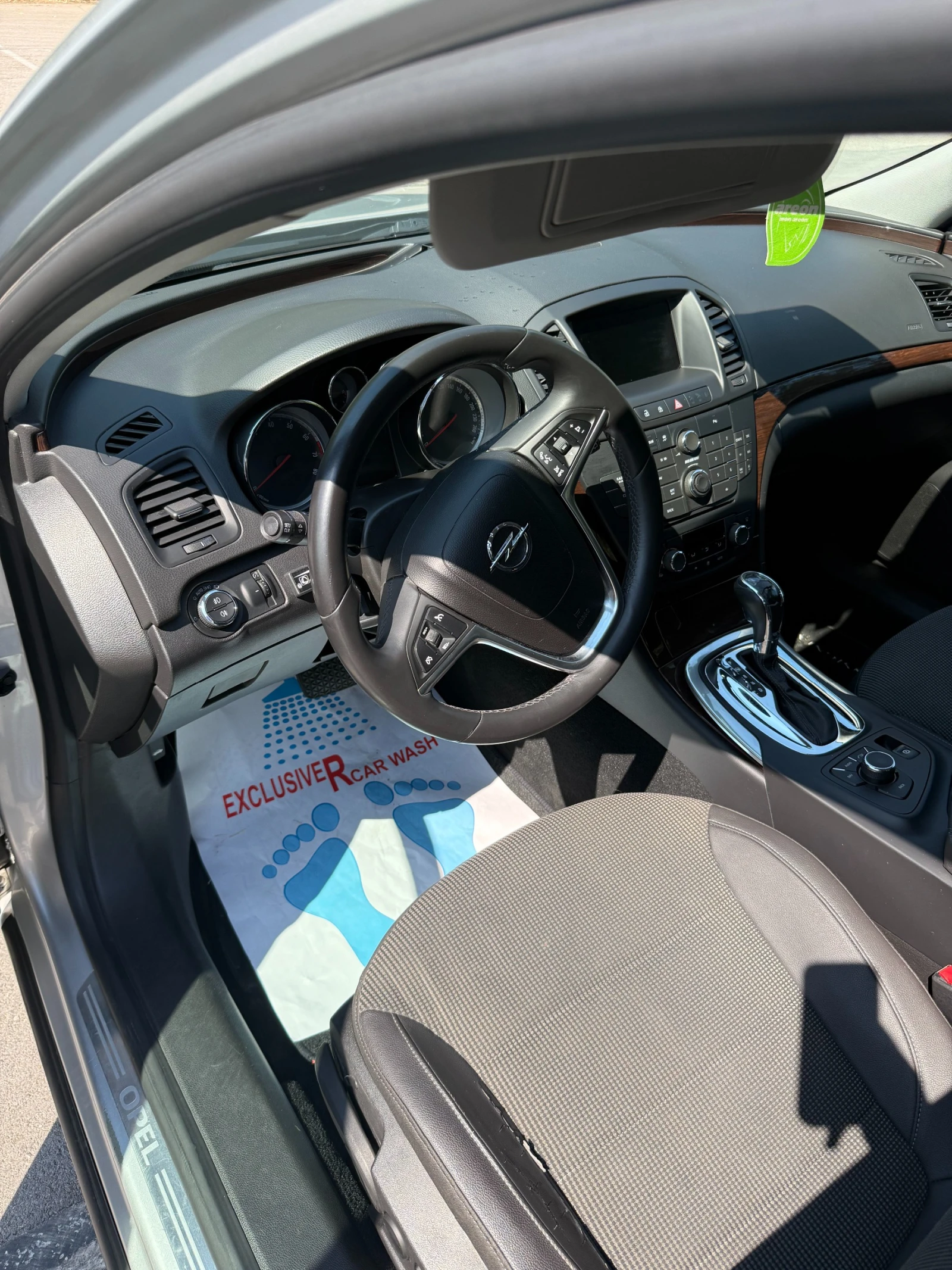Opel Insignia, снимка 9 - Автомобили и джипове - 56019250